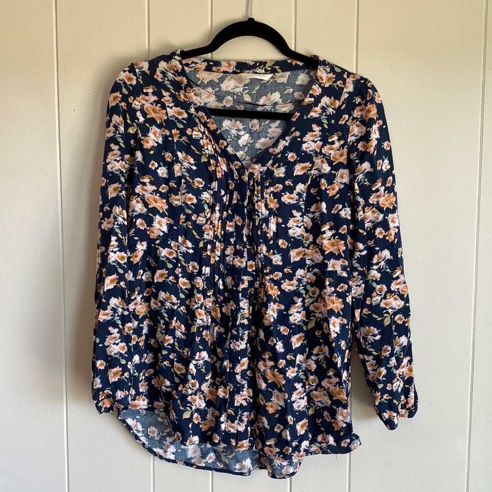 Lauren Conrad navy floral long sleeve button up blouse, size medium